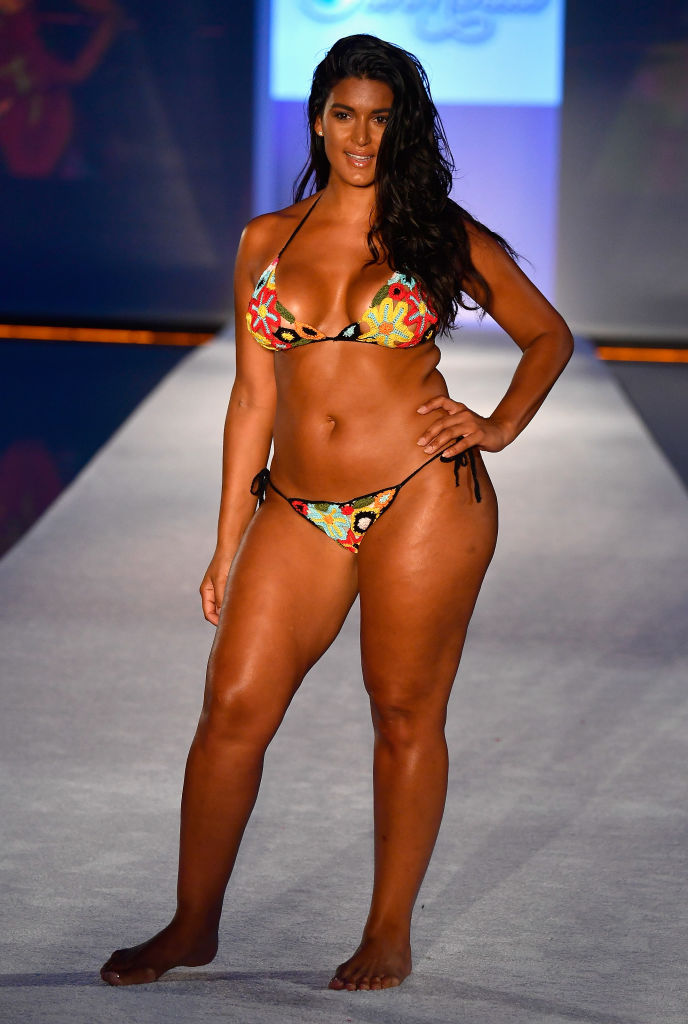 health officials slam plus size models theyre unhealthy plus size model
