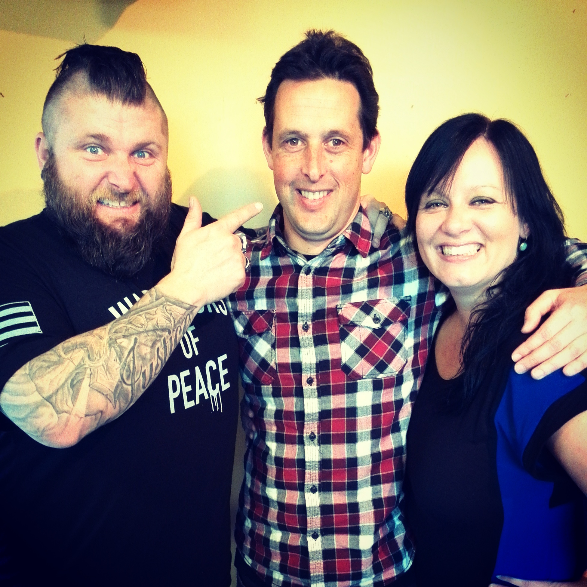 The Amazing Race - Cat and Jesse 'Russian' here and there!