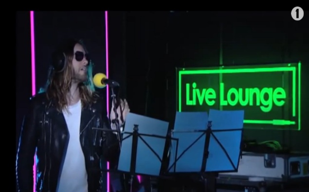 Thirty Seconds To Mars cover Rihanna's song 'Stay'