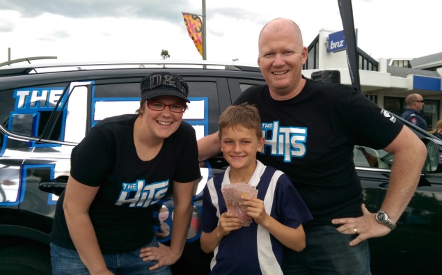 VIDEO: $1,000 Cash Drop