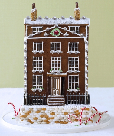 Gingerbreadhouse1 377 450