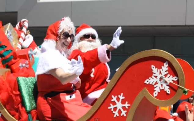 Downtown Tauranga Christmas Parade 2014