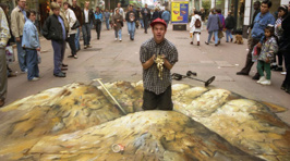 Street Artist Becomes Treasure Hunter