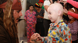 Johnny Depp Surprises Sick Kids As Captain Jack Sparrow