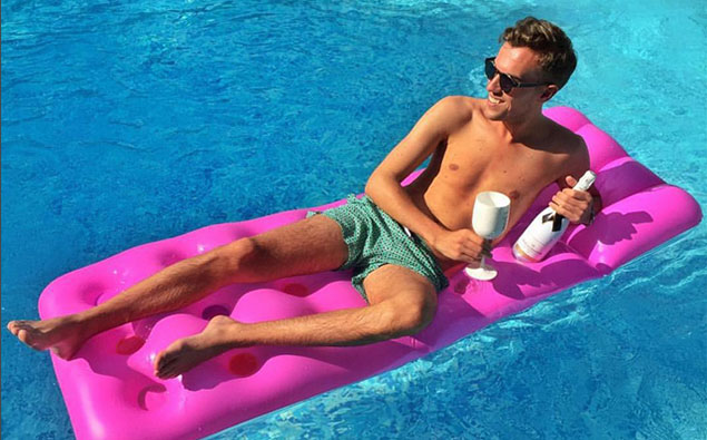 Men & Wine Is Your New Favourite Instagram