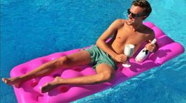 Men & Wine Is Your New Favourite Instagram