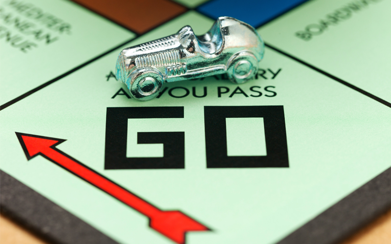 Man Proposes To Girlfriend Using A Home-Made Monopoly Set