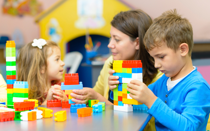 Teacher Uses Lego To Explain Maths To School Children