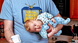 "World's Greatest Dad" Photographs Life as a First Time Father