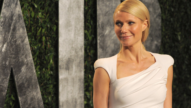 Gwyneth Paltrow shared a photo with her daughter Apple — and they look identical!