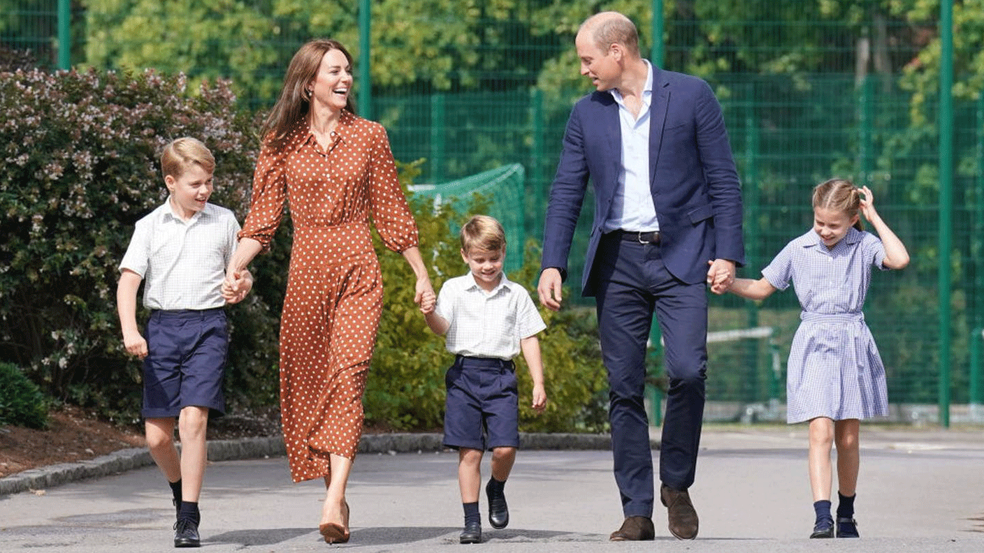 Prince William and Kate take George, Charlotte and Louis to first day at Lambrook school
