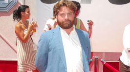 Zach Galifianakis shows off dramatic weight loss