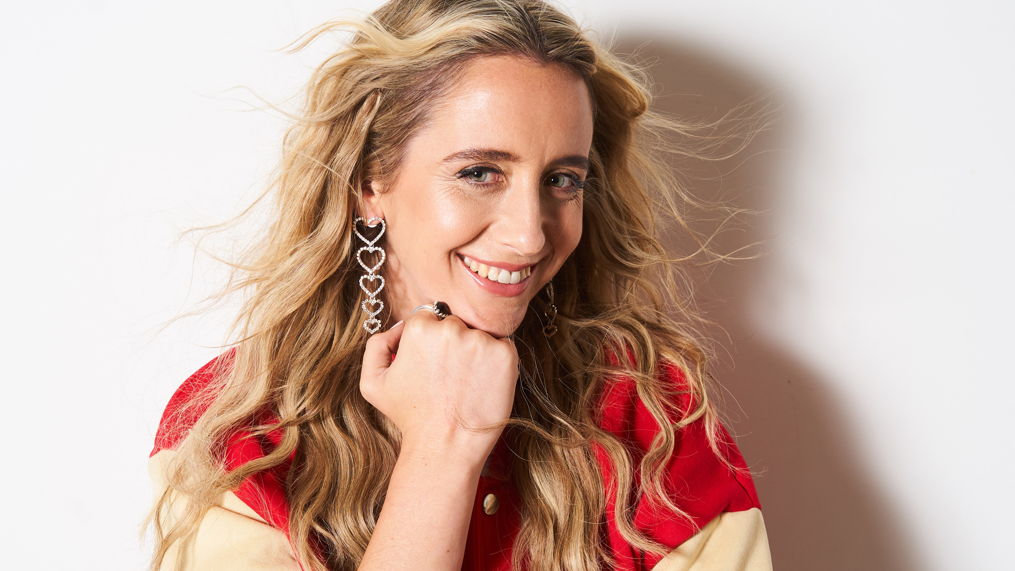 Kiwi singer Kaylee Bell's song 'Nights Like This' is sure to be your new favourite