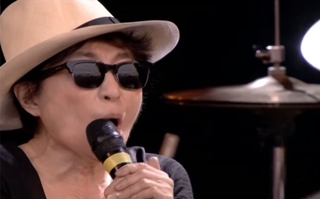 Yoko Ono performed at Glastonbury and it was awful