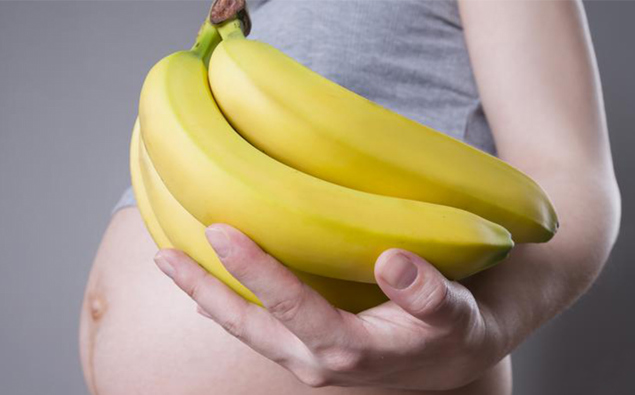 Eating Banana Prevents Uterus Infections And Strengthens It