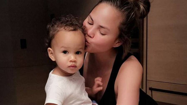 Chrissy Teigen admitted she was having a "rough day" as a mother. Photo / Snapchat