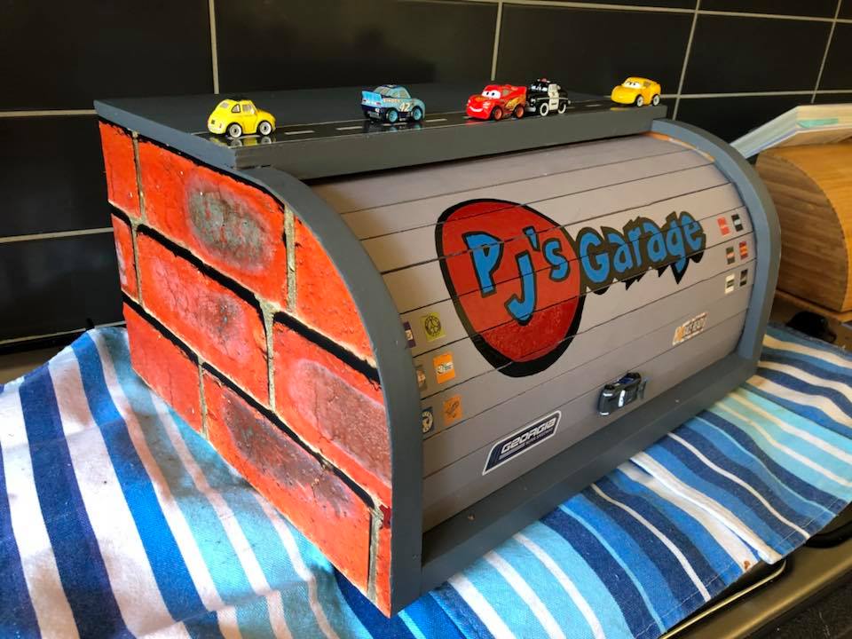 Bread clearance tin kmart