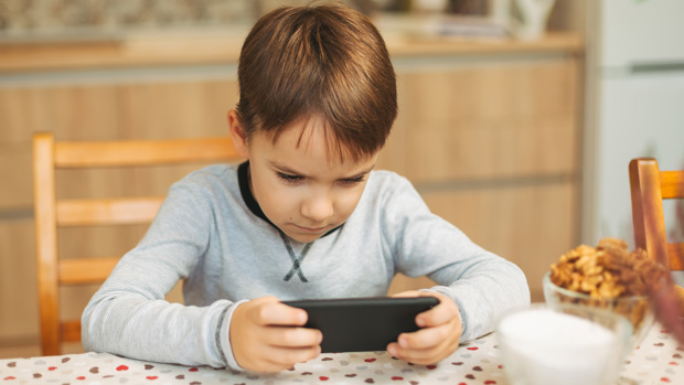 Facebook launches a messenger for kids to let kids safely connect with ...