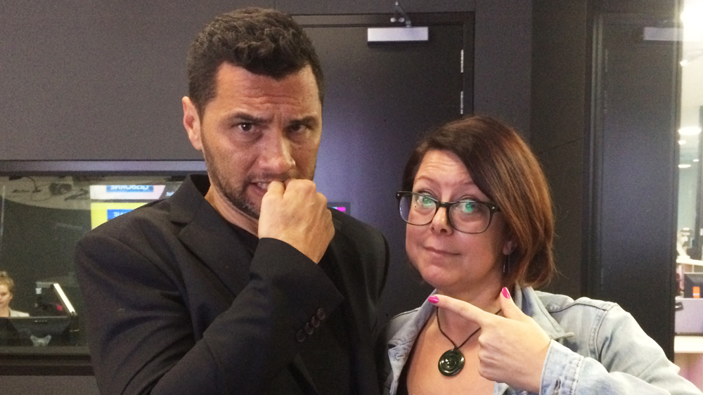 Kiwi star Jason Kerrison and Estelle just gave away $10,000!