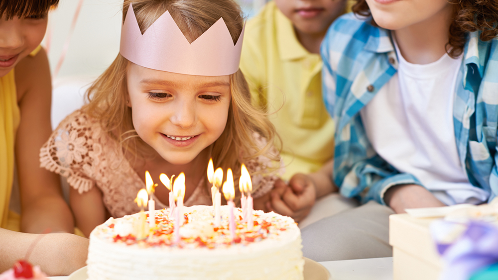 Outrage at mum who bans her kids from eating birthday cake
