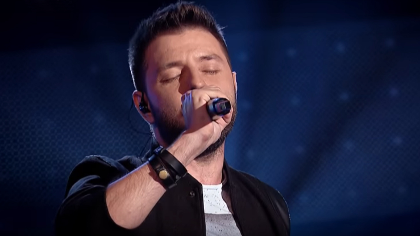 This Romanian 'The Voice' contestant will give you chills with his INSANE Michael Jackson cover!