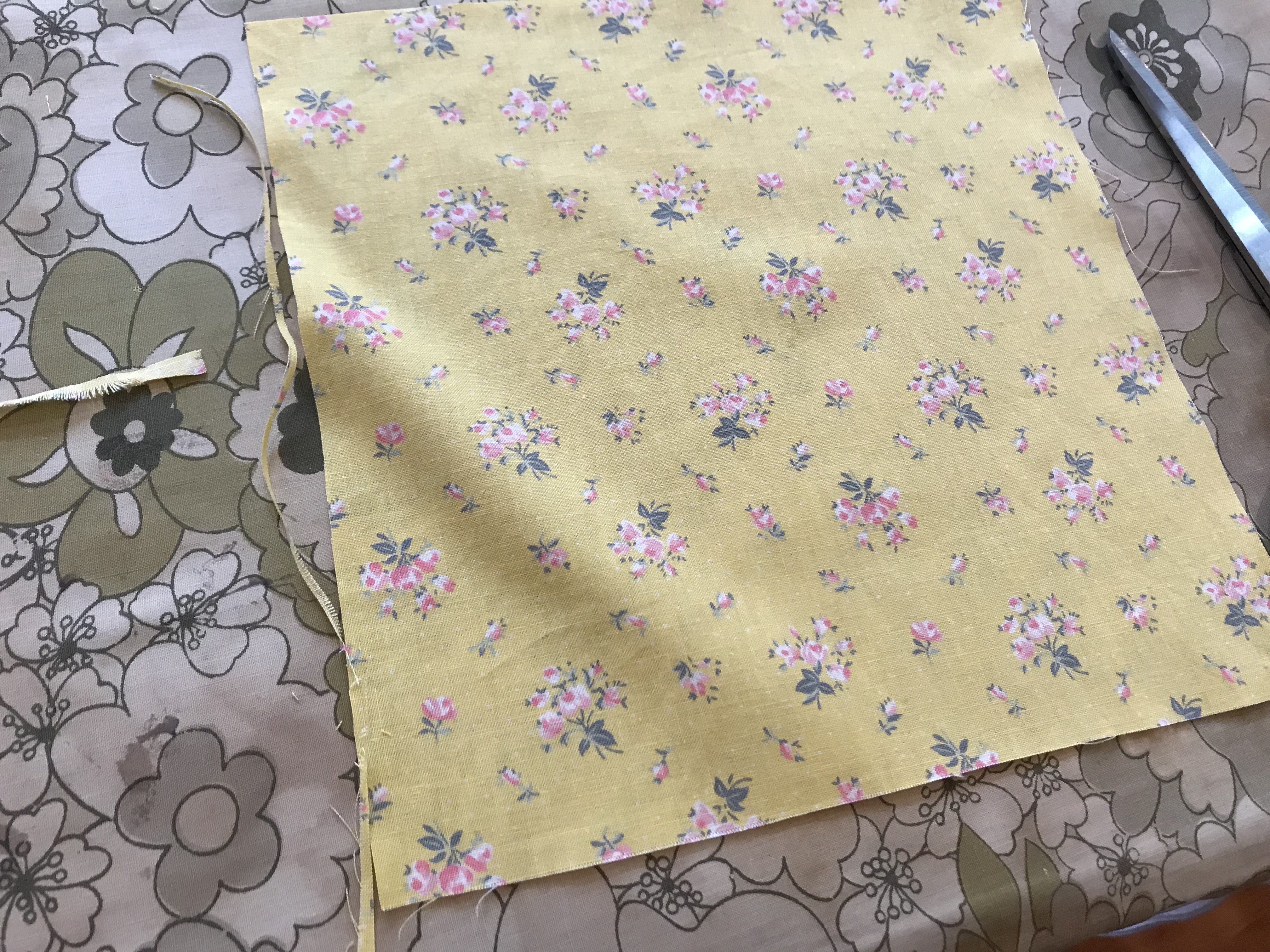 Bit of fraying! Would be great to have those zigzaggy scissors here me thinks