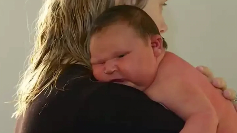 Australian woman has given birth to a 'sumo' sized baby girl weighing in at nearly 6kgs