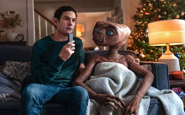 Adorable Christmas Advert Reunites E T And Grown Up Elliot After