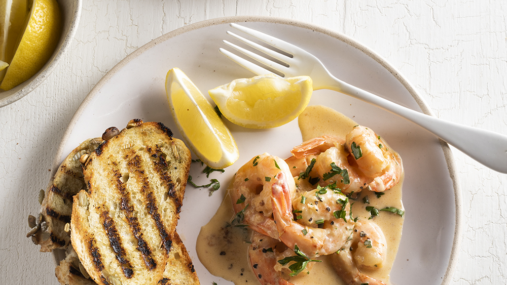 Try out this delicious Creamy Garlic Prawns recipe from New World