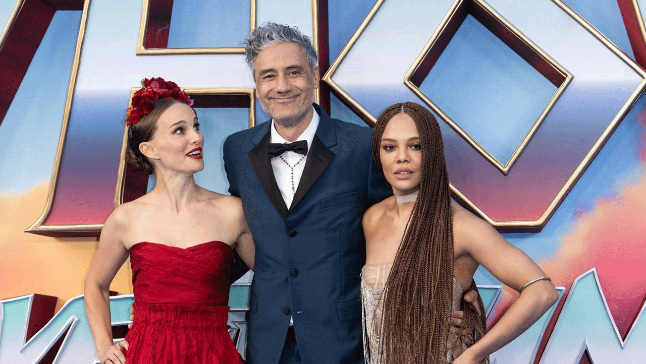 Taika Waititi asked Natalie Portman if she wanted to be in a Star Wars movie, forgetting she's been in three!