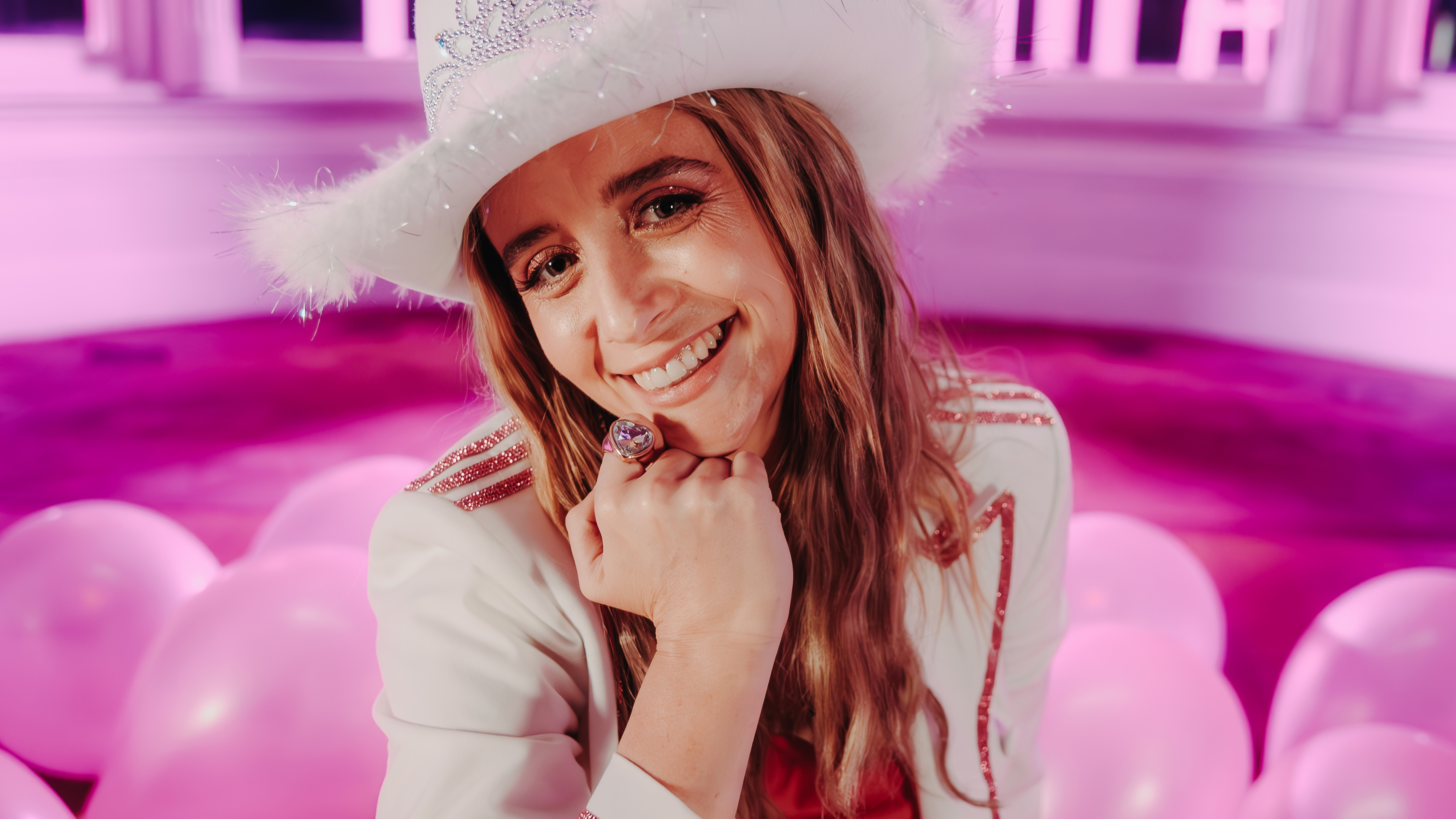 Kaylee Bell - Ring On It