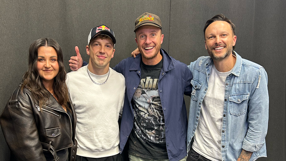 Kiwi Formula 1 driver Liam Lawson surprises Jono, Ben & Megan