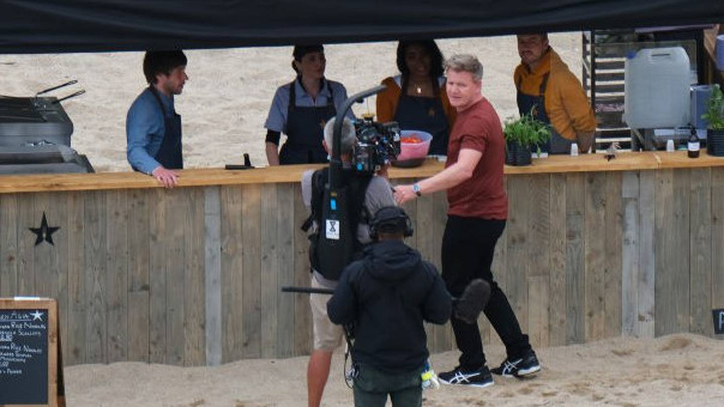 British couple accuses Gordon Ramsay of ruining their wedding day - Vimarsana News