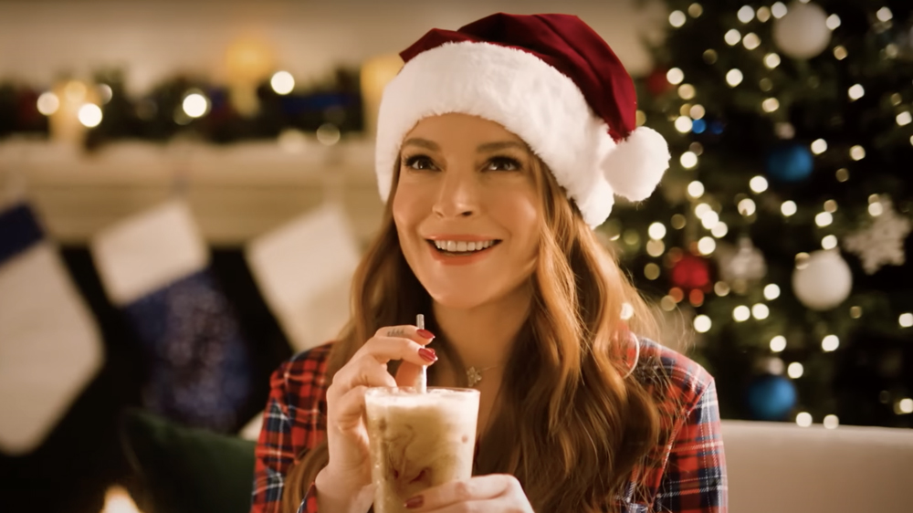 Jono and Ben give Lindsay Lohan's bizarre new Christmas beverage a try