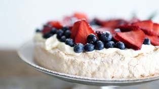 Do you have the perfect pavlova recipe? Photo / Getty