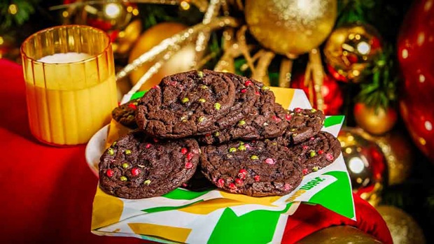 Does Subway Open on Christmas Day?: Holiday Hours Unveiled