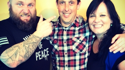 Amazing Race - Tonight Jess and Cat head to Russia