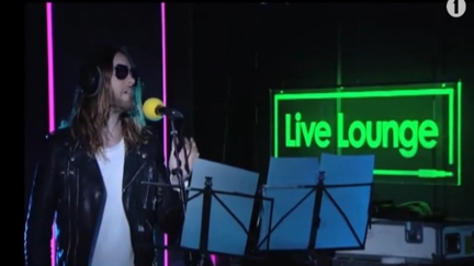 Thirty Seconds To Mars cover Rihanna's song 'Stay'