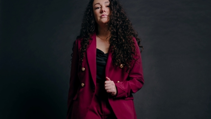 Music Discovery - Jenny Mitchell on new single Trouble Finds a Girl