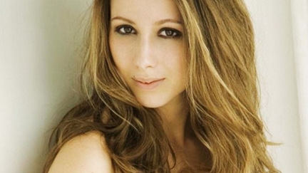 LISTEN: Lizzie Marvelly Is Busy