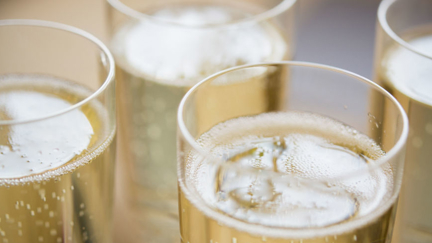 Drinking champagne could help prevent dementia and alzheimer's according to study