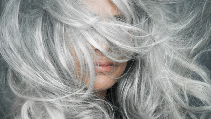 Kiwi woman shares inspiring reason why we should embrace grey hair in 2023