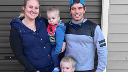 This dad’s post about acknowledging when his wife tags him on Facebook is surprisingly important