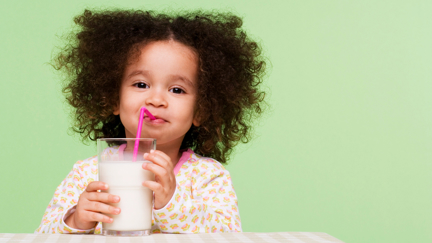 What type of milk should Kiwi toddlers drink?