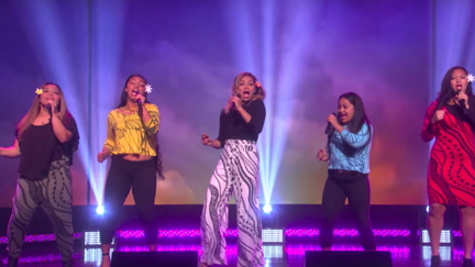 Tongan sisters stun the world with their amazing '90s mashup performance on The Ellen Show!
