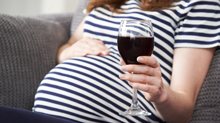 Pregnant women confess why they refused to give up drinking