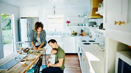This kitchen hack will save you the next time your tinfoil gets knotted
