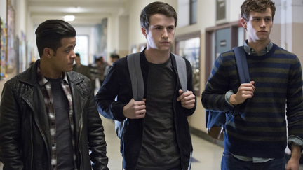 '13 Reasons Why' star Dylan Minnette is in a band - and his voice is incredible!