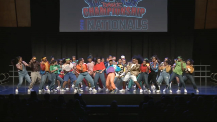 This Kiwi high school has gone viral for their INCREDIBLE 90s hip-hop dance routine!
