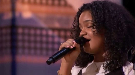 15-year-old dubbed a mini "Aretha Franklin" wows America's Got Talent judges with her soulful performance